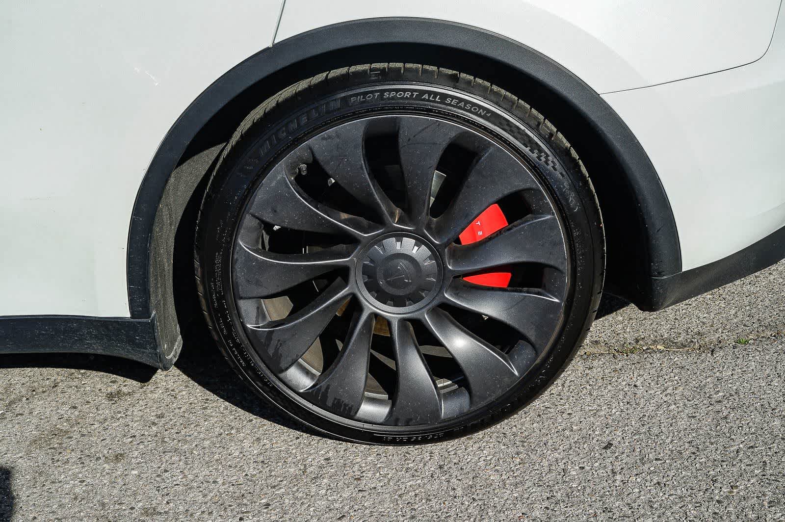 Thumbnail: 2023 Tesla Model Y - 10