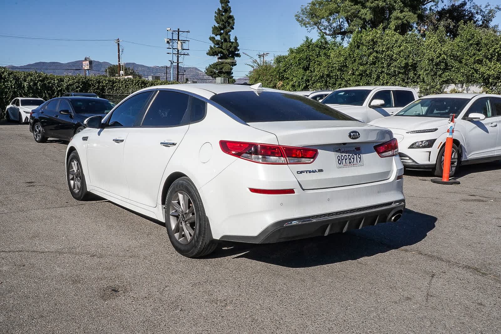 Thumbnail: 2020 Kia Optima - 4