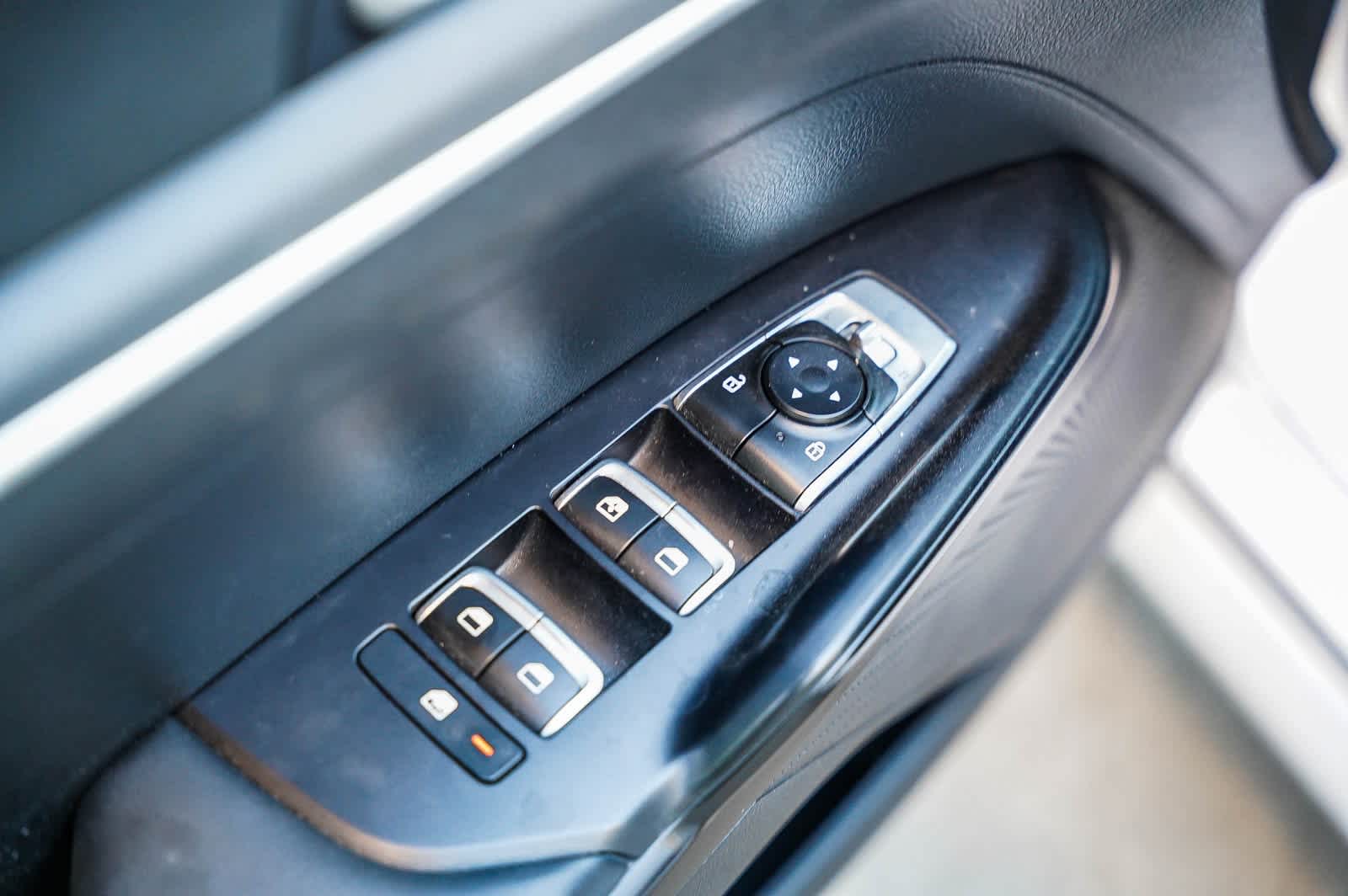 Thumbnail: 2022 Kia K5 - 15