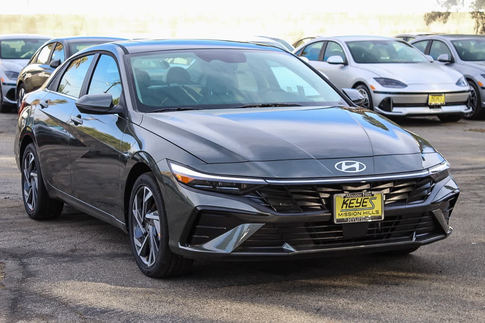 Thumbnail: 2025 Hyundai Elantra - 3