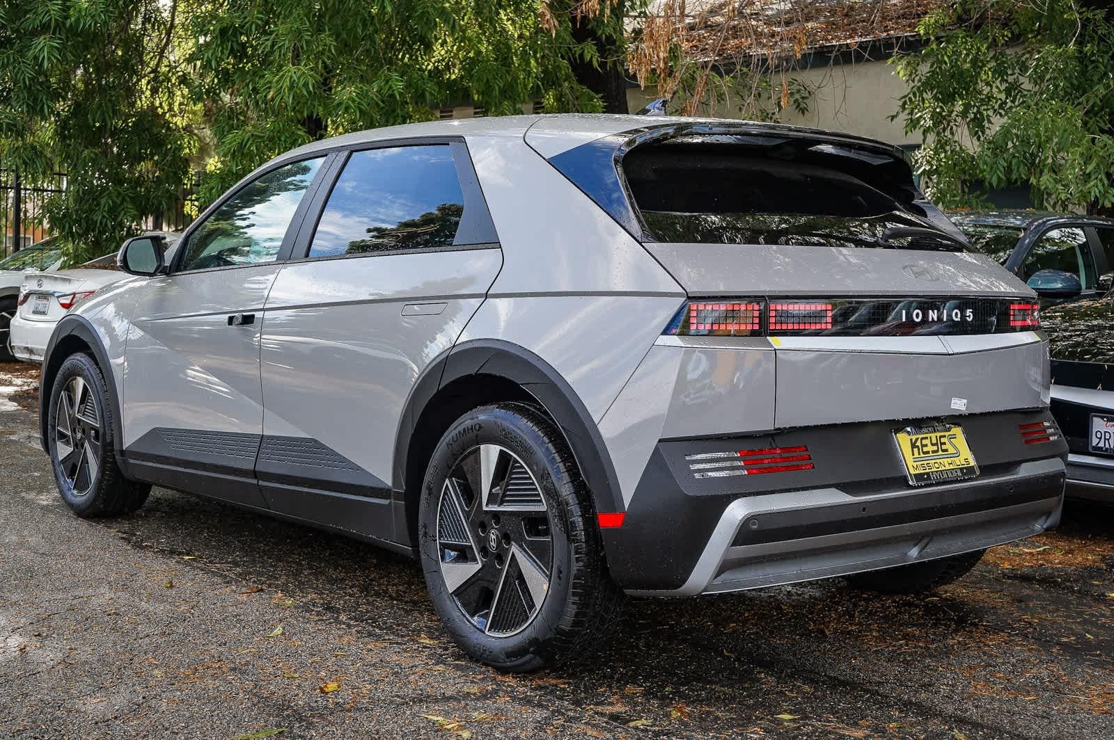 Thumbnail: 2026 Hyundai Ioniq 5 - 6