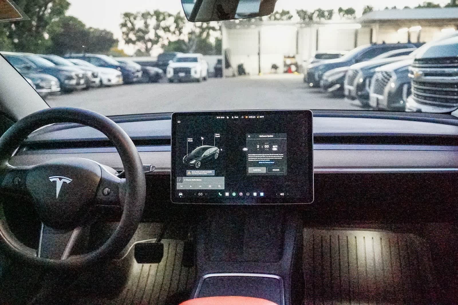 Thumbnail: 2022 Tesla Model 3 - 7