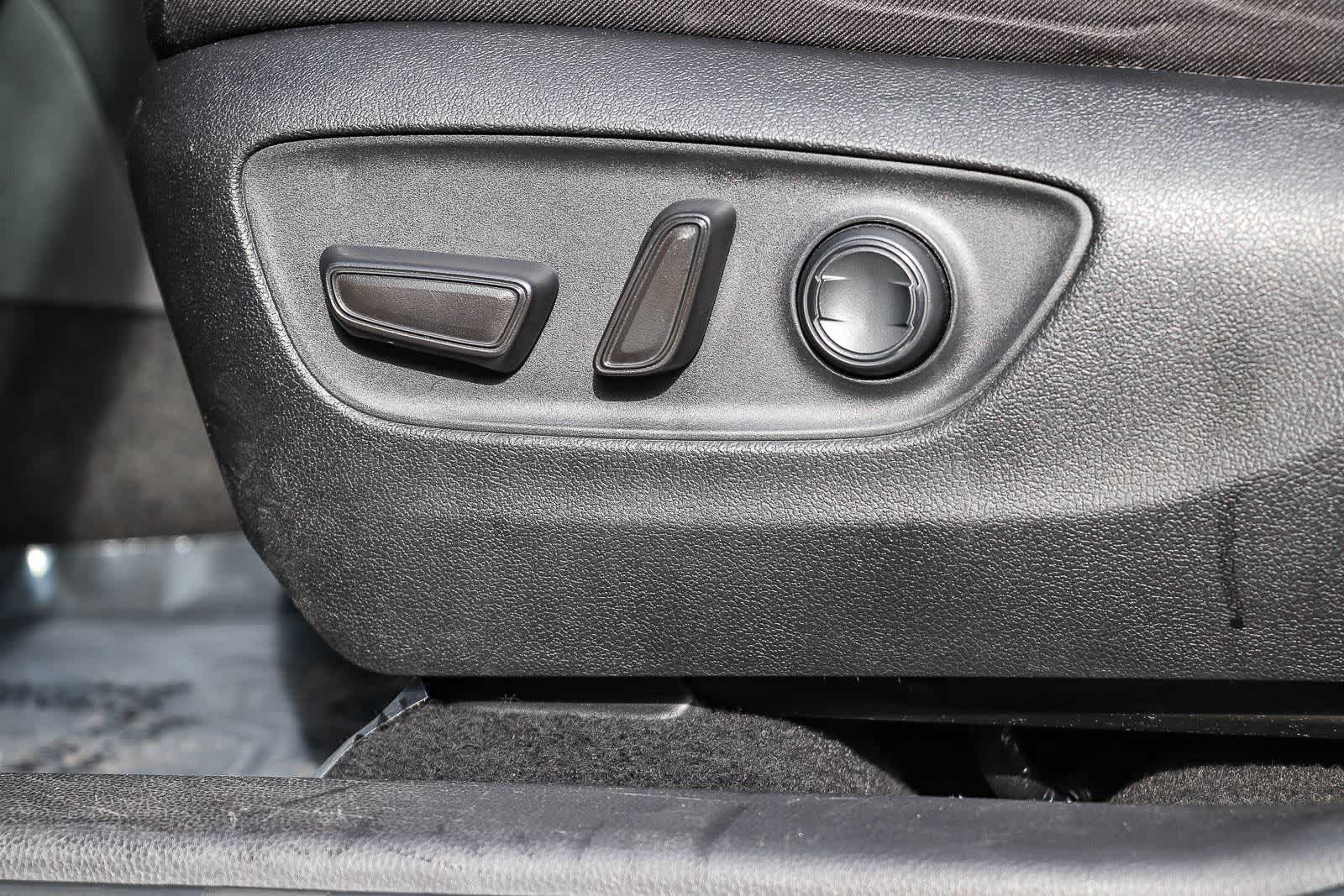 Thumbnail: 2024 Toyota RAV4 - 18