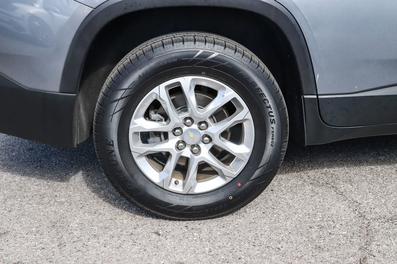 Thumbnail: 2018 Chevrolet Traverse - 10