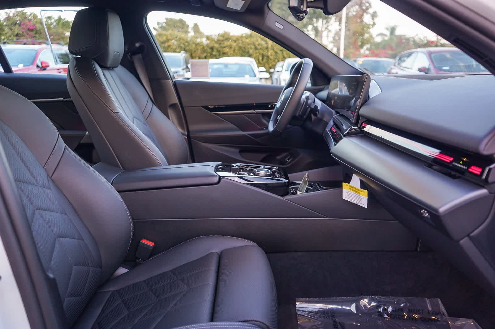 Thumbnail: 2024 BMW 5 Series - 17