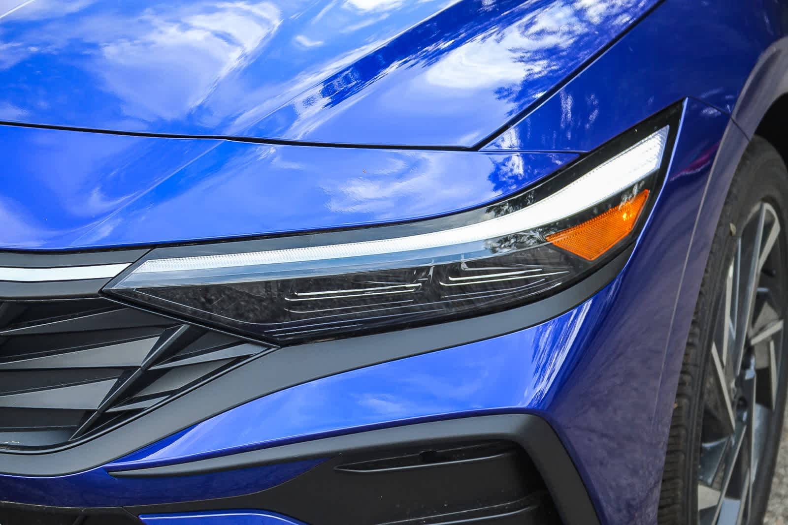 Thumbnail: 2025 Hyundai Elantra - 10