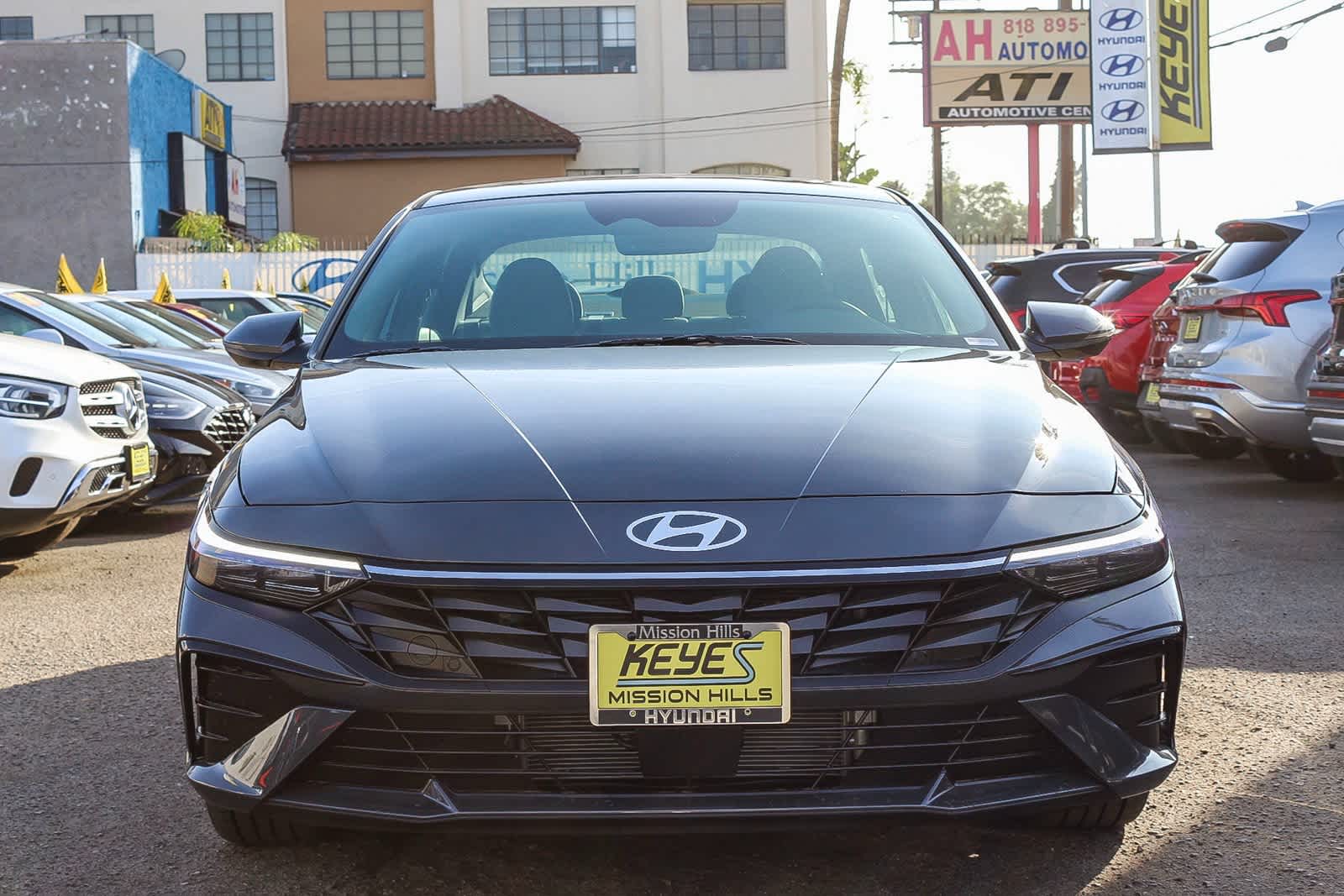 Thumbnail: 2025 Hyundai Elantra - 3