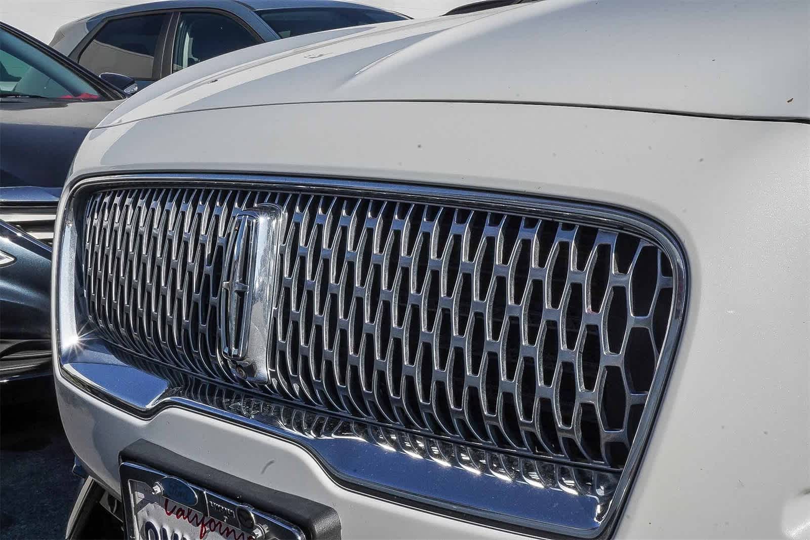 Thumbnail: 2020 Lincoln Nautilus - 11