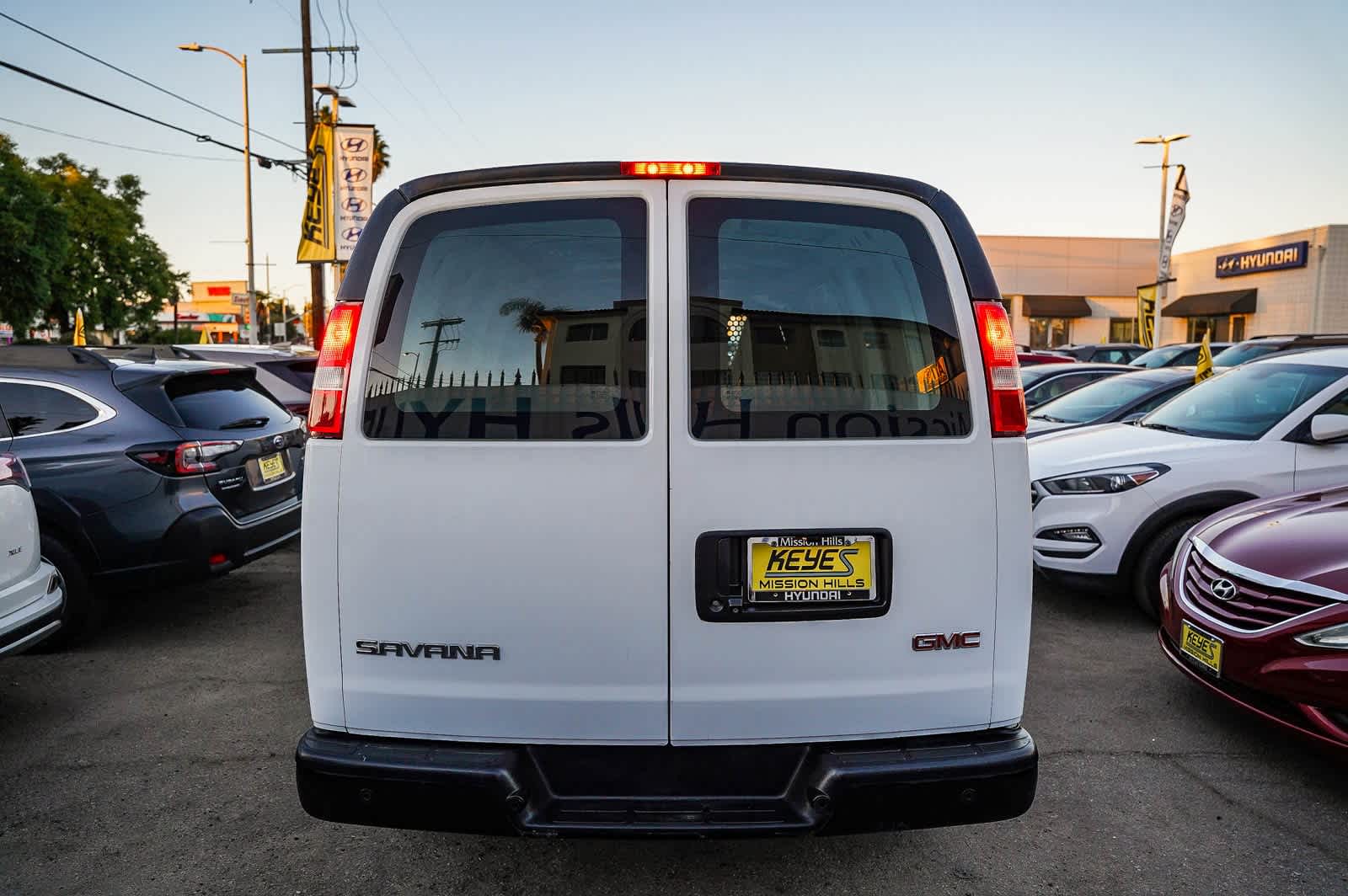 Thumbnail: 2022 GMC Savana - 7