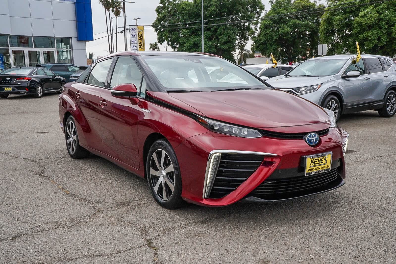Thumbnail: 2019 Toyota Mirai - 3