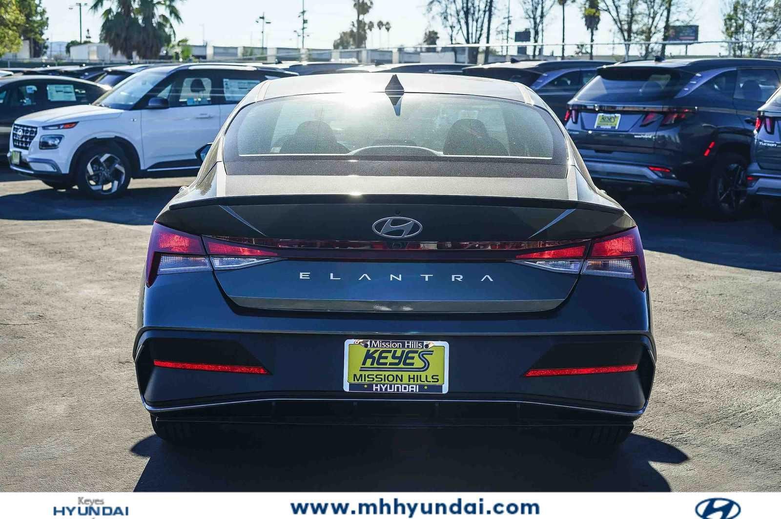 Thumbnail: 2026 Hyundai Elantra - 3
