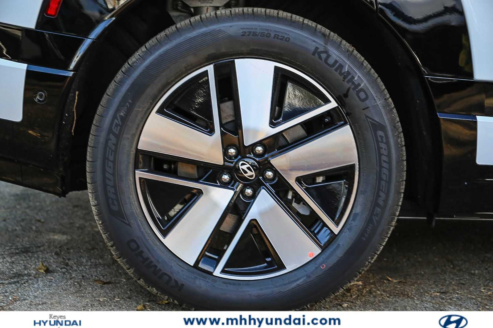 Thumbnail: 2026 Hyundai Ioniq - 11