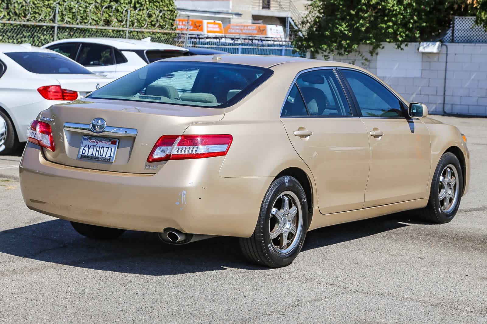 Thumbnail: 2011 Toyota Camry - 6