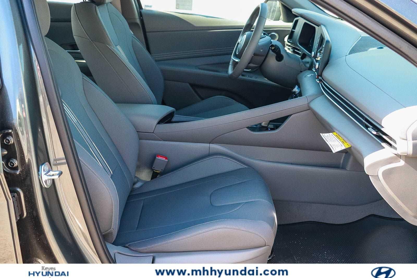 Thumbnail: 2026 Hyundai Elantra - 18