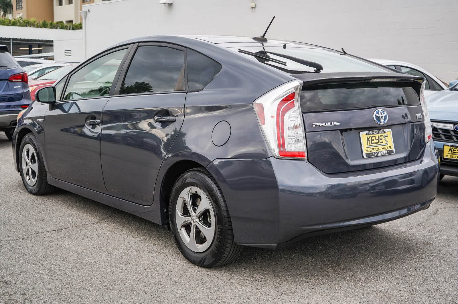 Thumbnail: 2012 Toyota Prius - 6