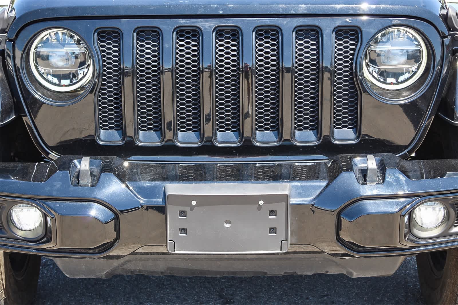 Thumbnail: 2021 Jeep Wrangler - 11