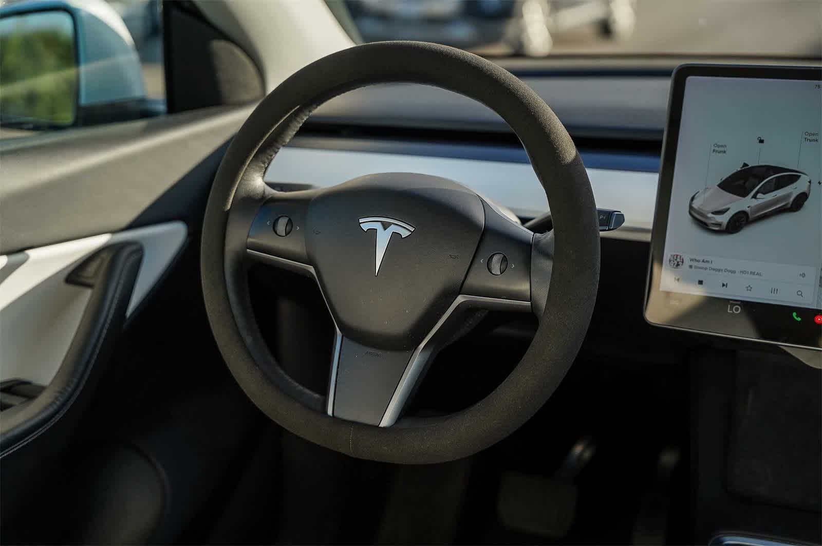 Thumbnail: 2022 Tesla Model Y - 13