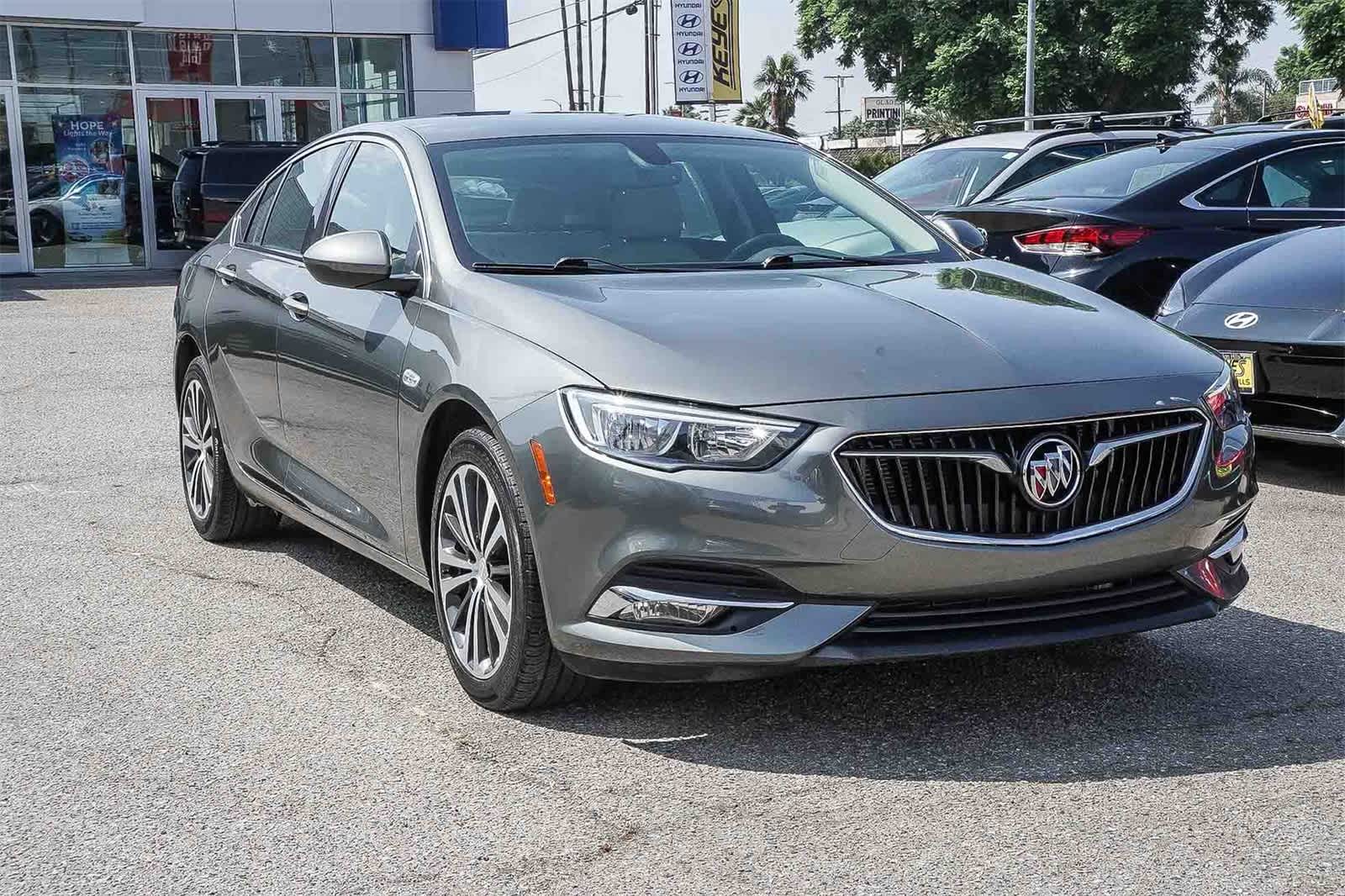 Thumbnail: 2019 Buick Regal - 3