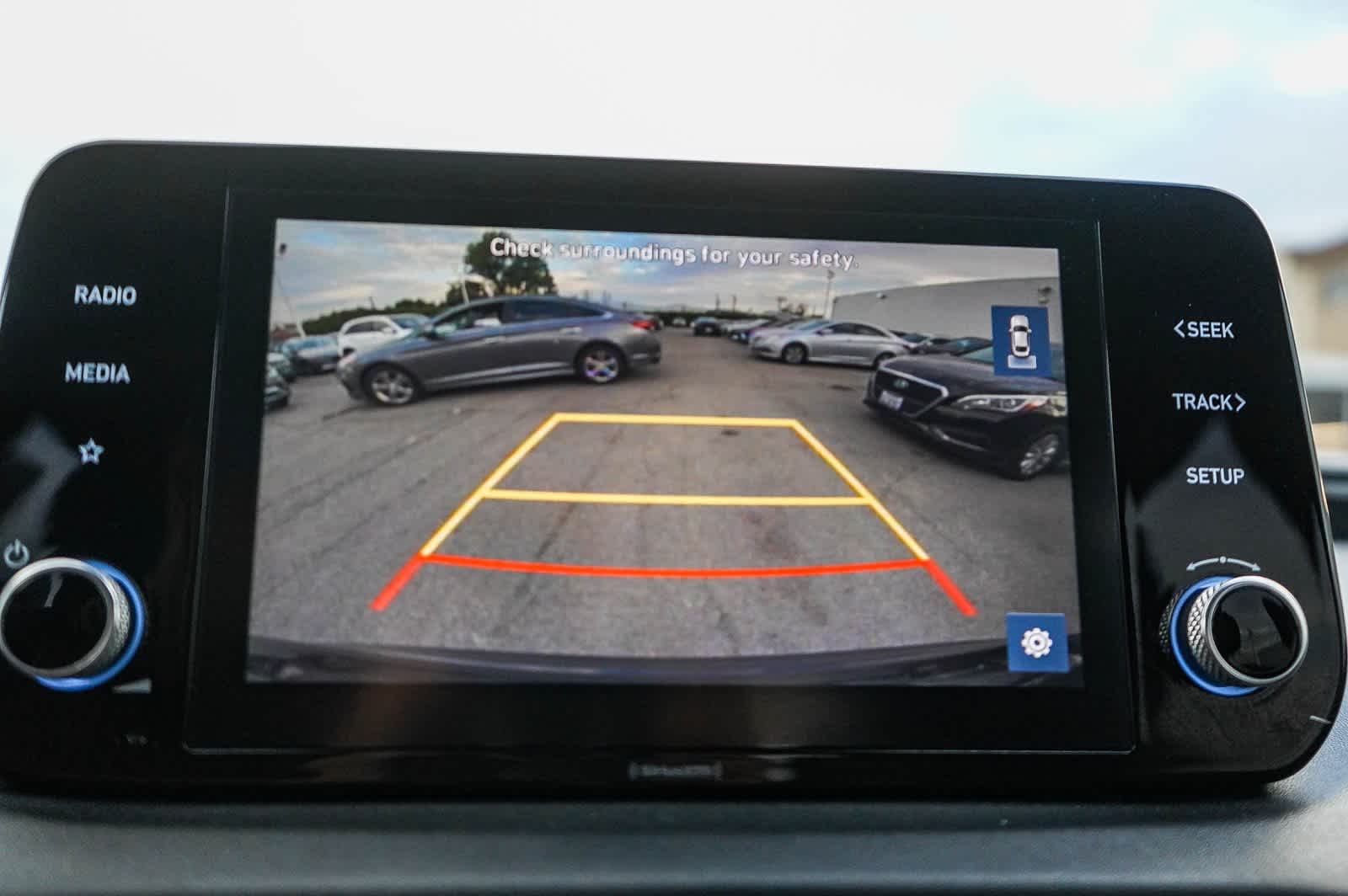 Thumbnail: 2022 Hyundai Santa Fe - 23