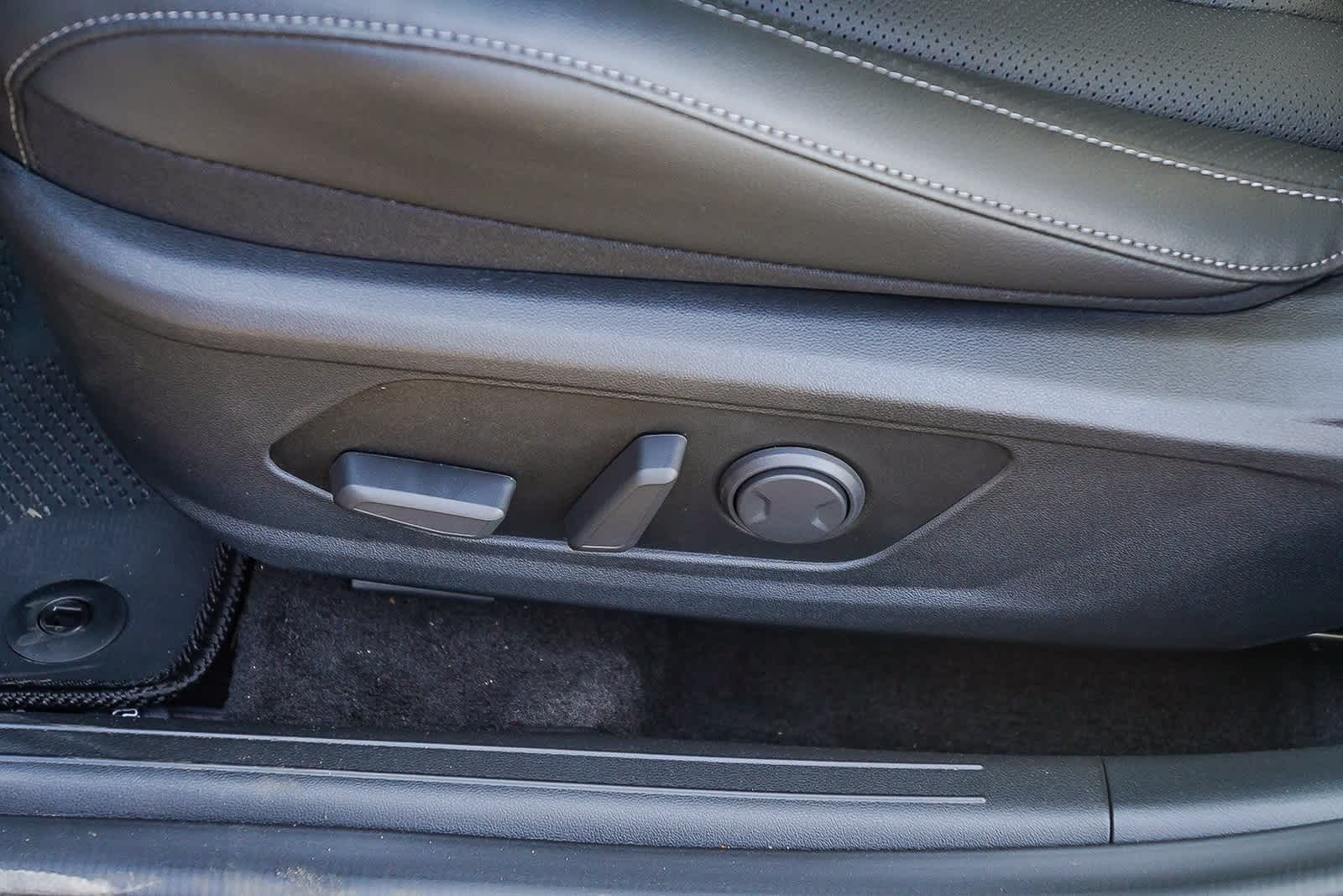 Thumbnail: 2025 Hyundai Elantra - 25