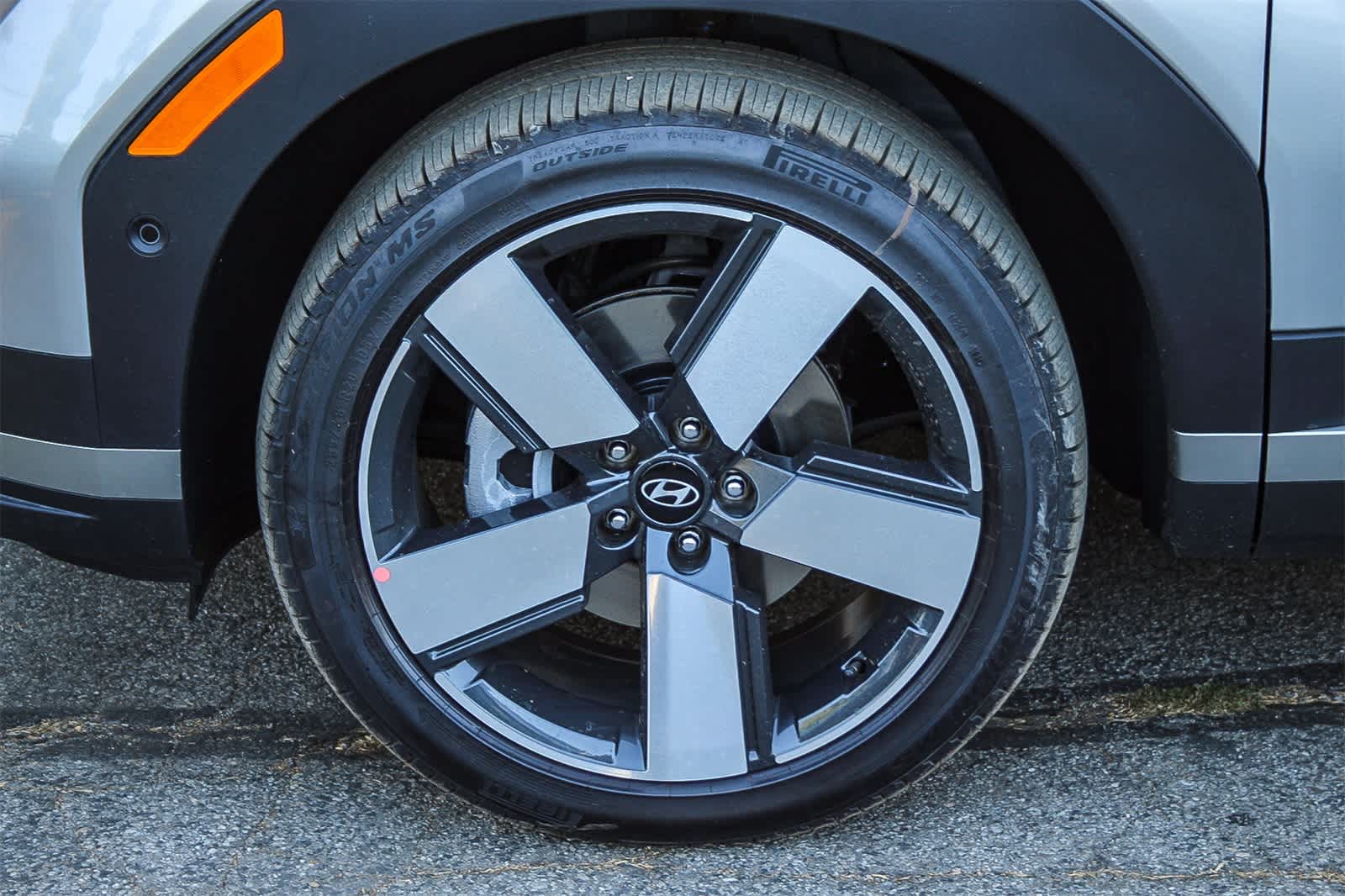 Thumbnail: 2025 Hyundai Santa Fe - 9