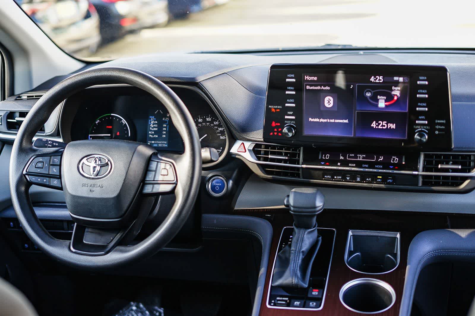 Thumbnail: 2024 Toyota Sienna - 11