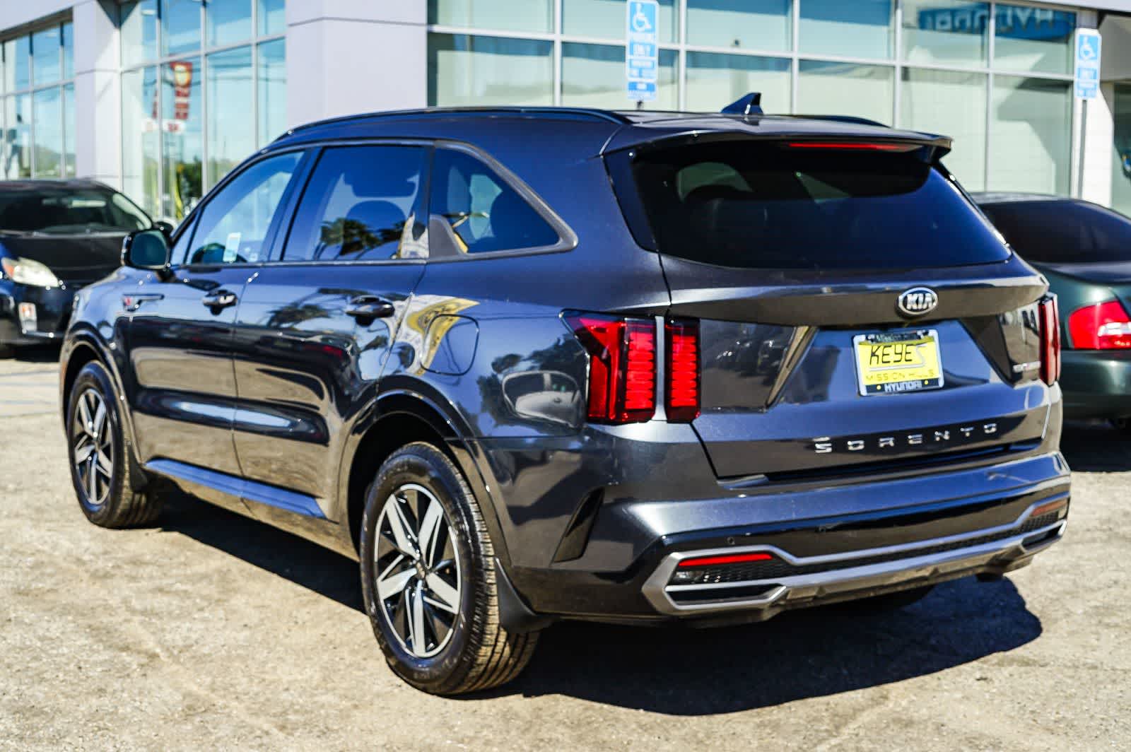 Thumbnail: 2021 Kia Sorento - 2