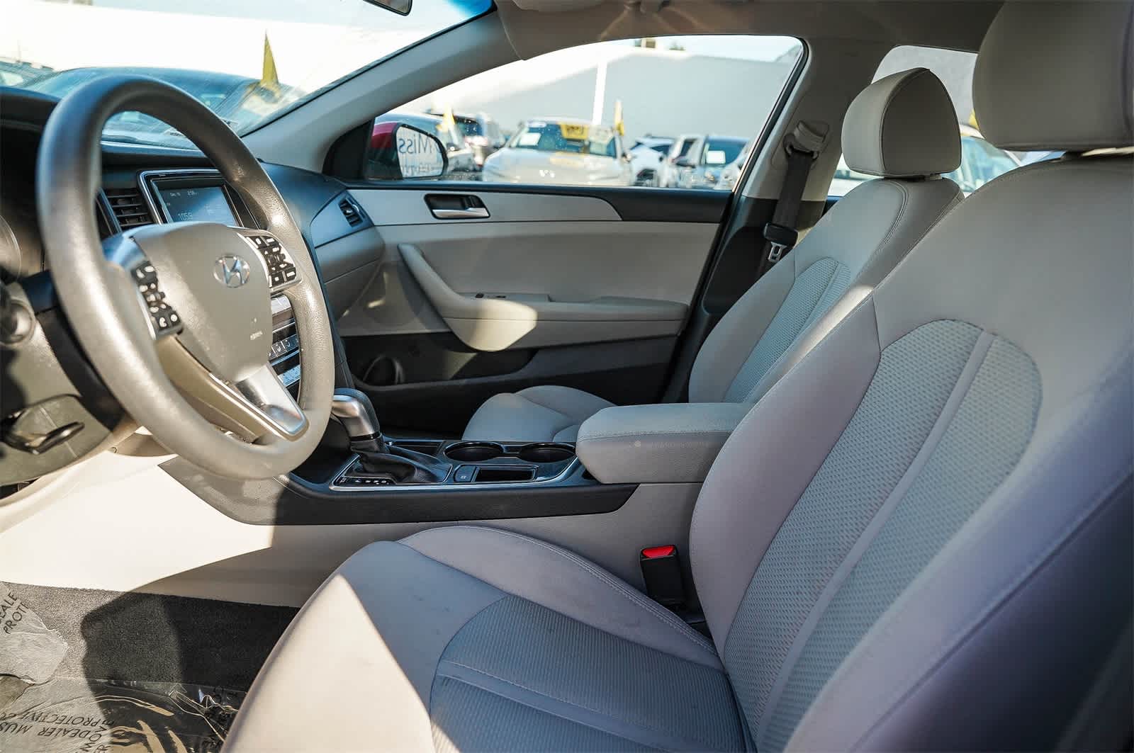 Thumbnail: 2019 Hyundai Sonata - 17