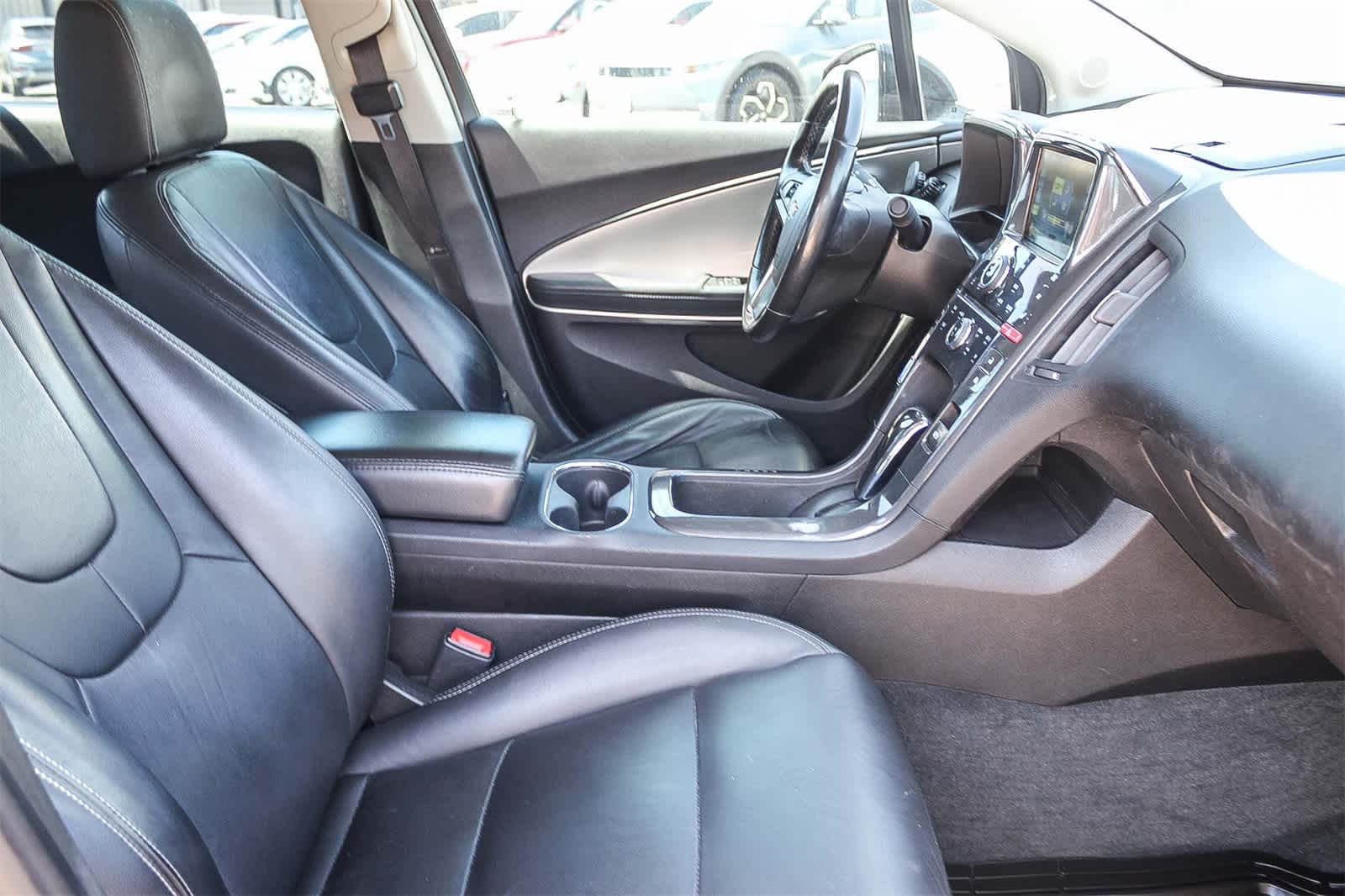 Thumbnail: 2014 Chevrolet Volt - 13