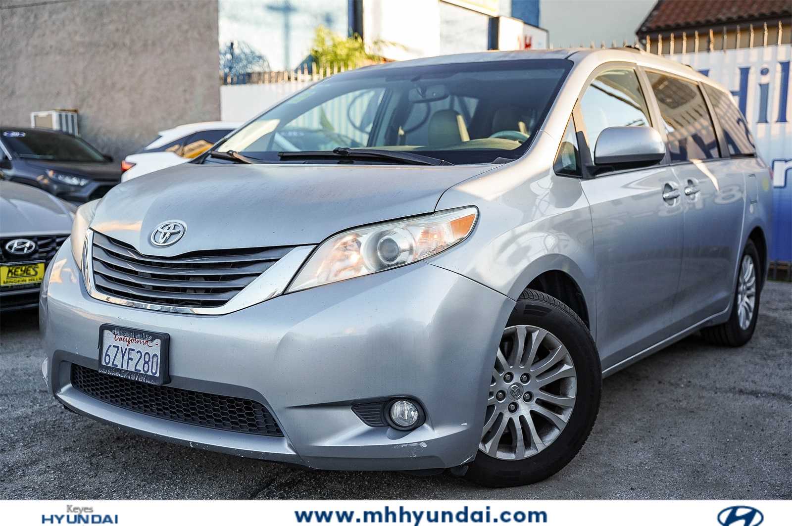 2013 Toyota Sienna XLE -
                  Mission Hills, CA