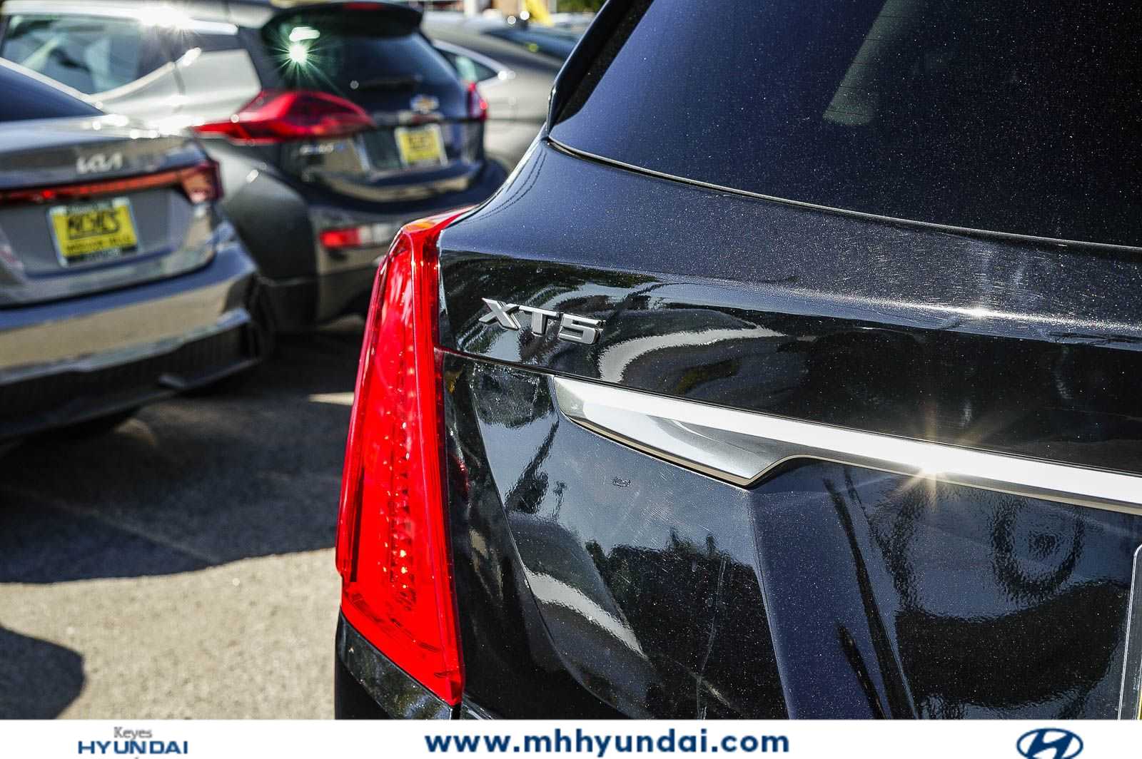 Thumbnail: 2019 Cadillac XT5 - 10