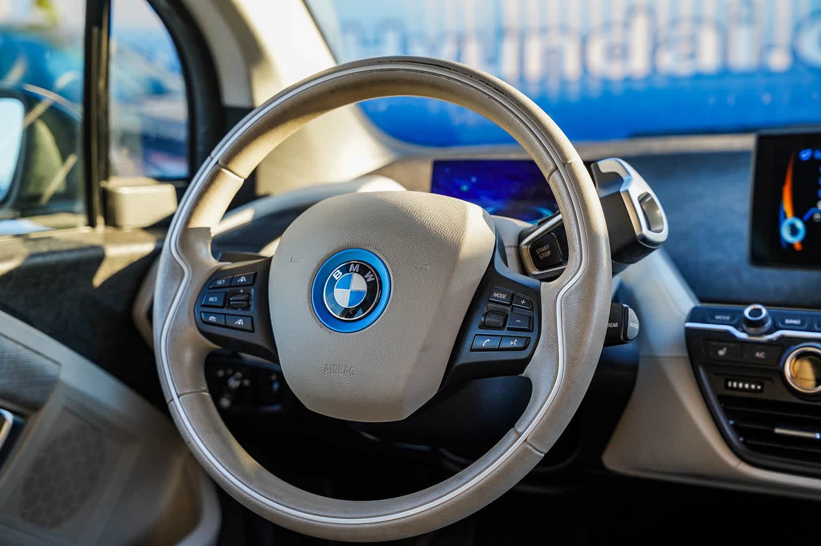 Thumbnail: 2015 BMW i3 - 15