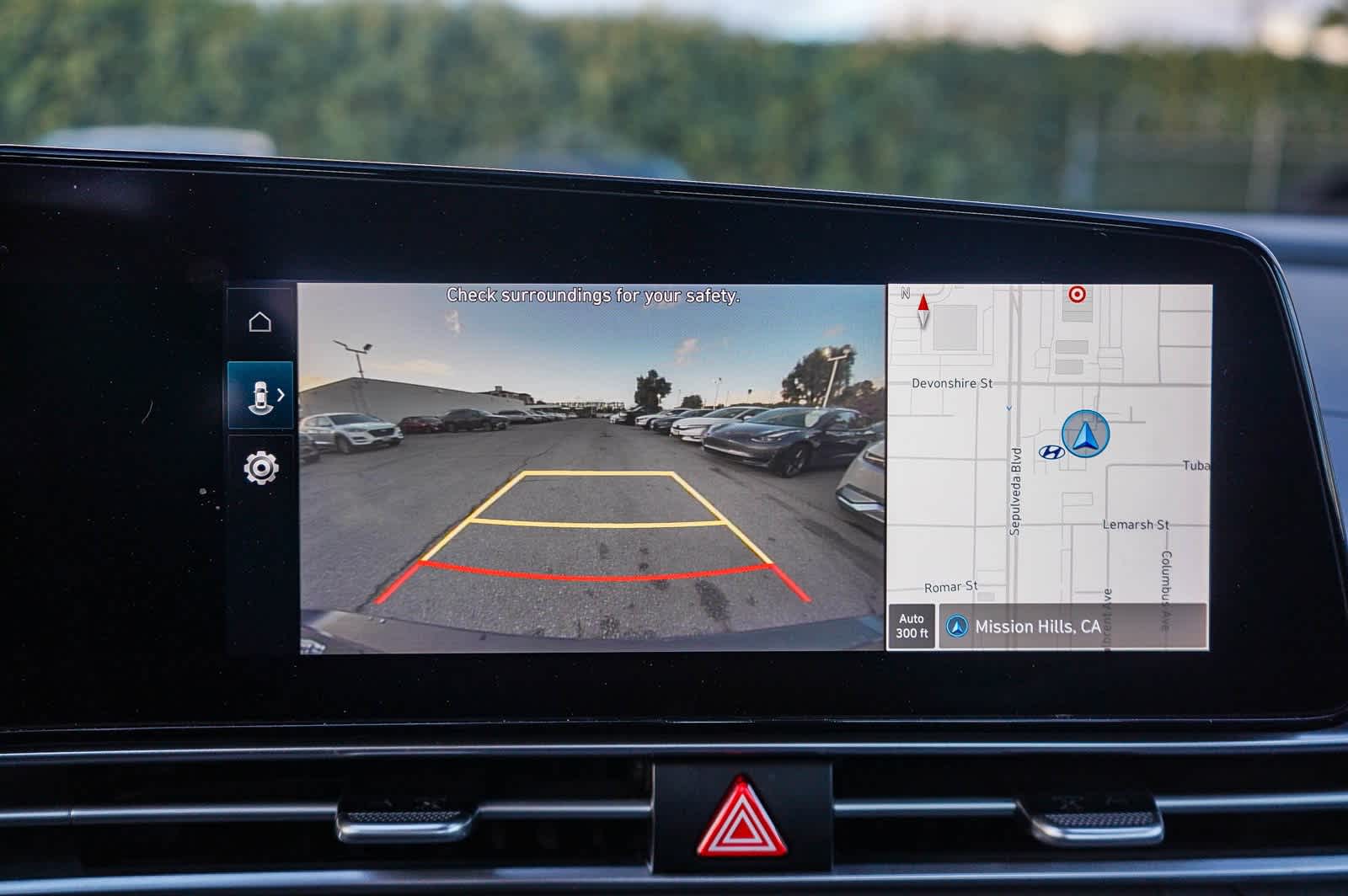 Thumbnail: 2023 Hyundai Elantra - 23