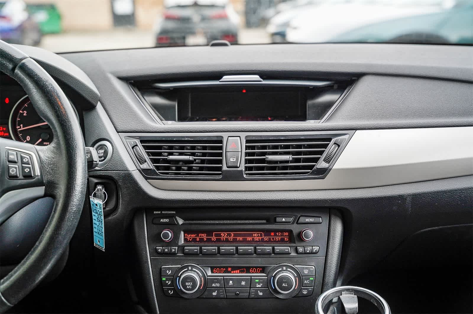 Thumbnail: 2015 BMW X1 - 13