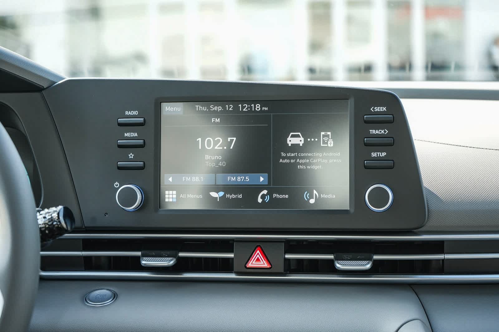 Thumbnail: 2025 Hyundai Elantra - 16