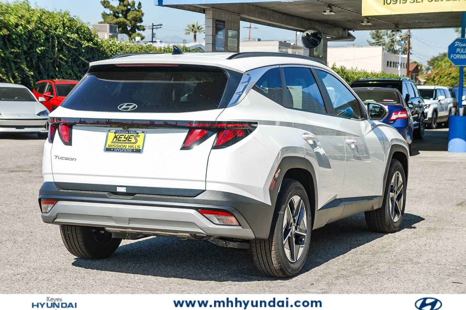 Thumbnail: 2026 Hyundai Tucson - 4