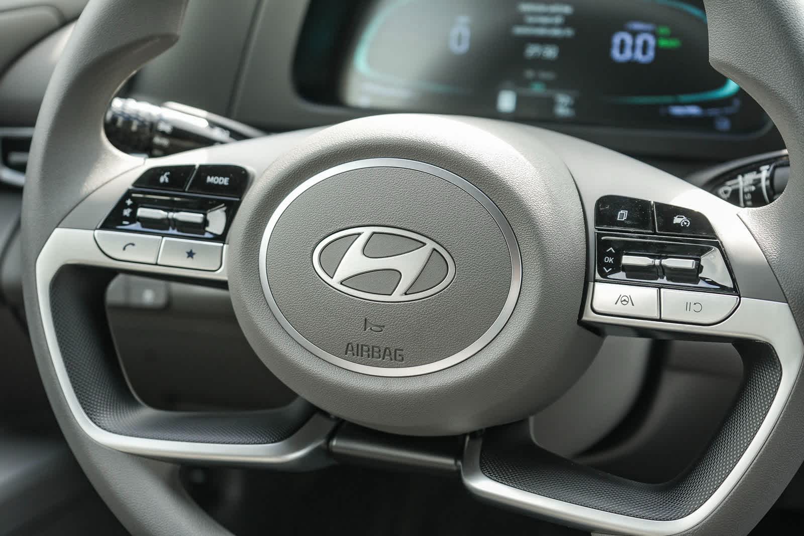 Thumbnail: 2025 Hyundai Elantra - 20