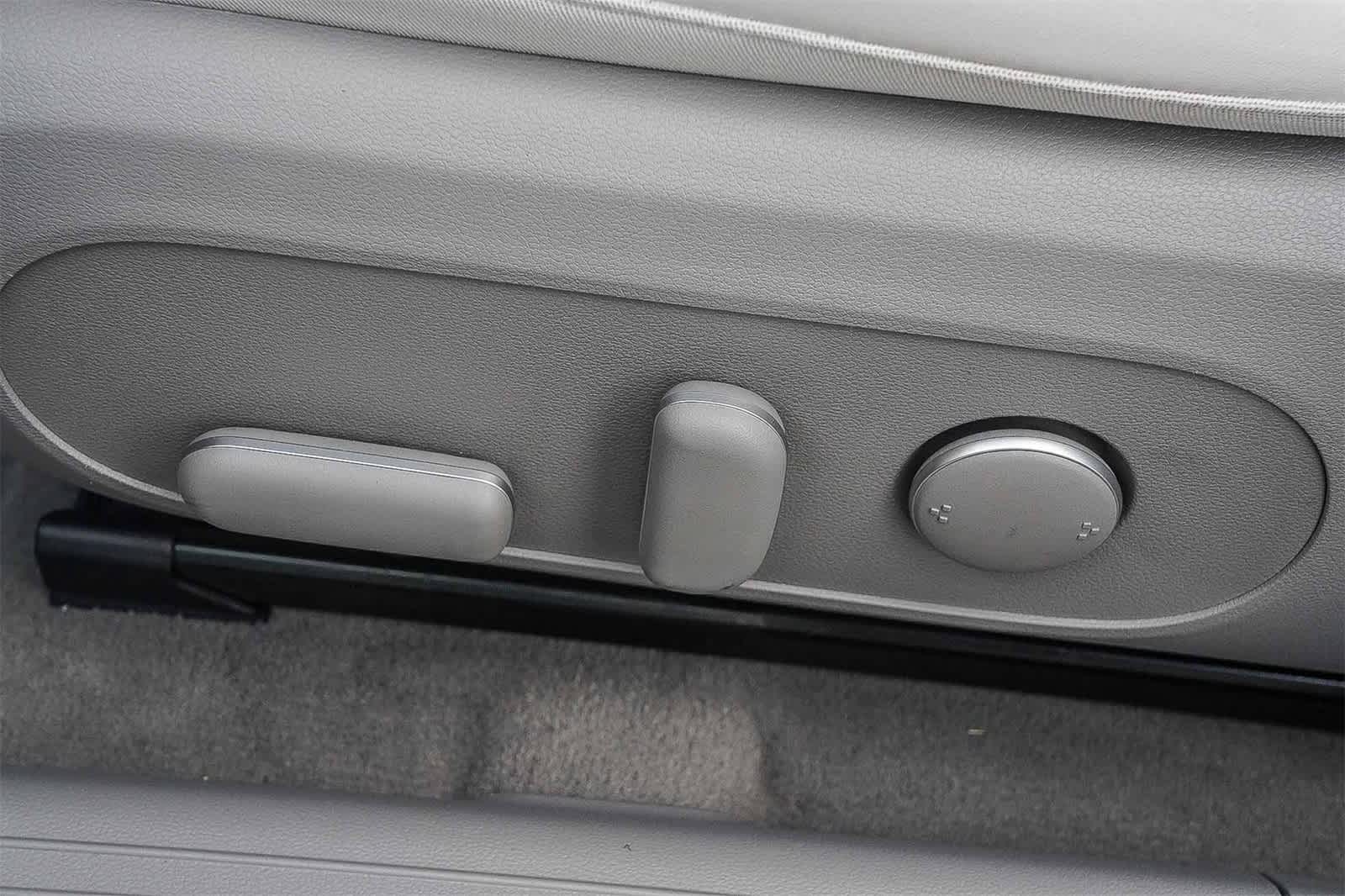 Thumbnail: 2024 Hyundai Ioniq 6 - 16