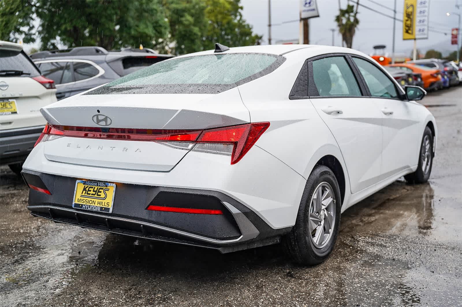 Thumbnail: 2025 Hyundai Elantra - 8