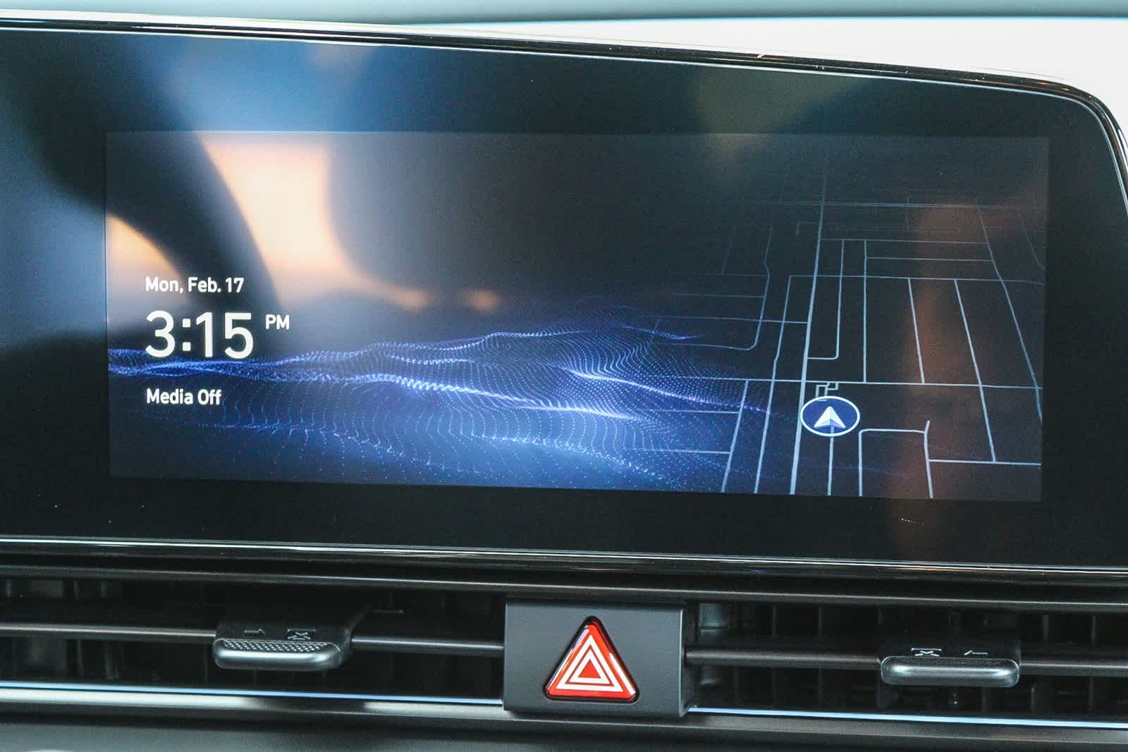 2025 Hyundai Elantra Sport 18