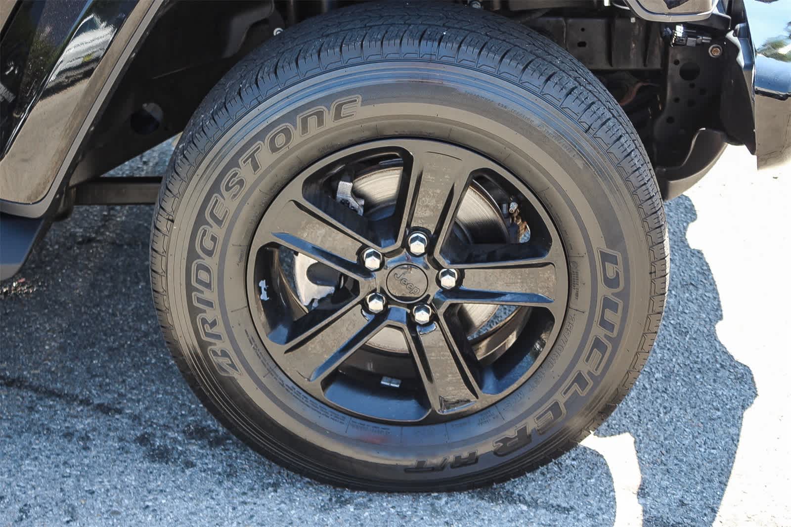 Thumbnail: 2021 Jeep Wrangler - 9