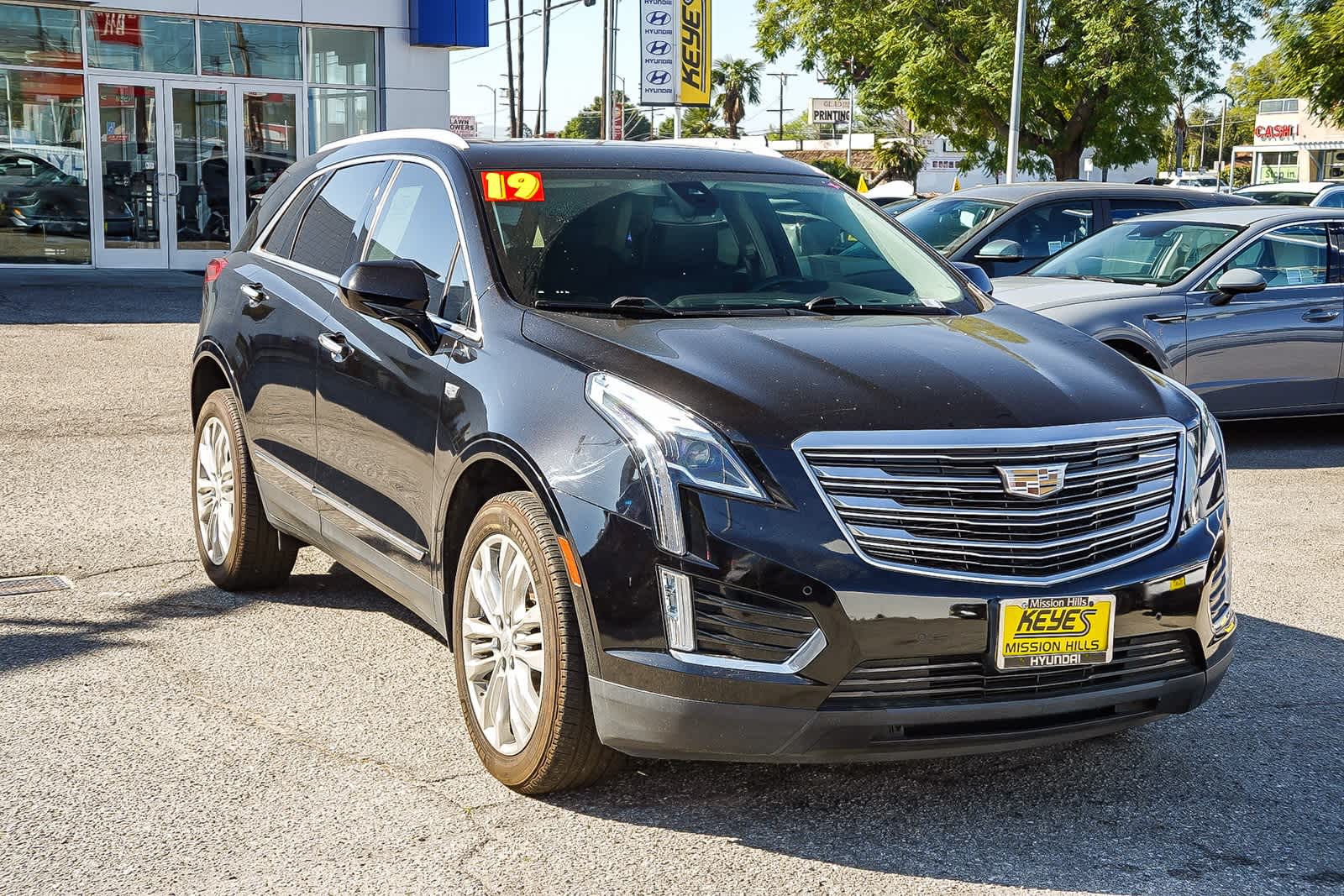 Thumbnail: 2019 Cadillac XT5 - 3