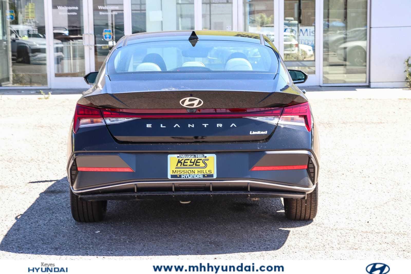 Thumbnail: 2026 Hyundai Elantra - 3
