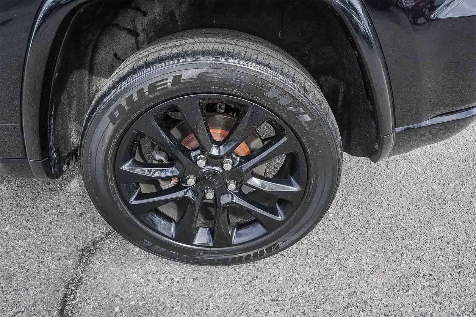Thumbnail: 2020 Jeep Grand Cherokee - 8