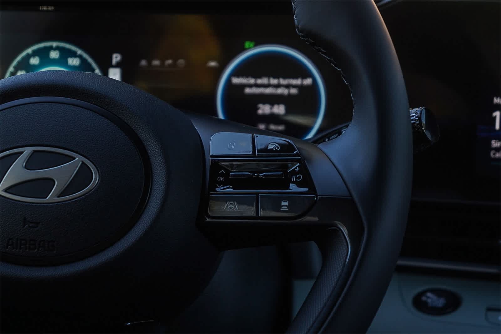 Thumbnail: 2025 Hyundai Elantra - 18