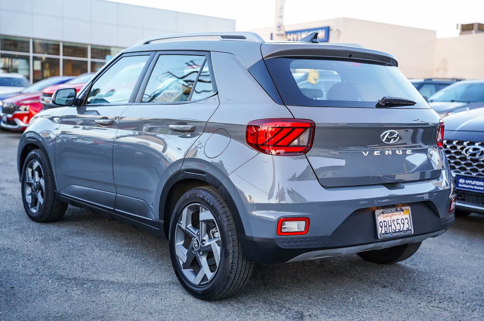 Thumbnail: 2022 Hyundai Venue - 6