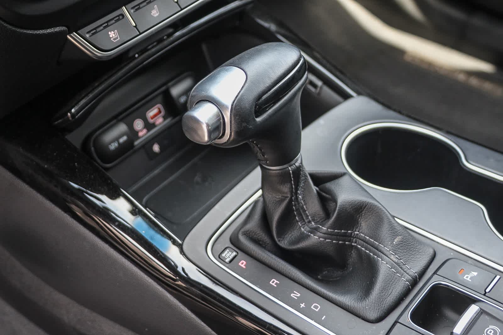 Thumbnail: 2019 Kia Sorento - 18