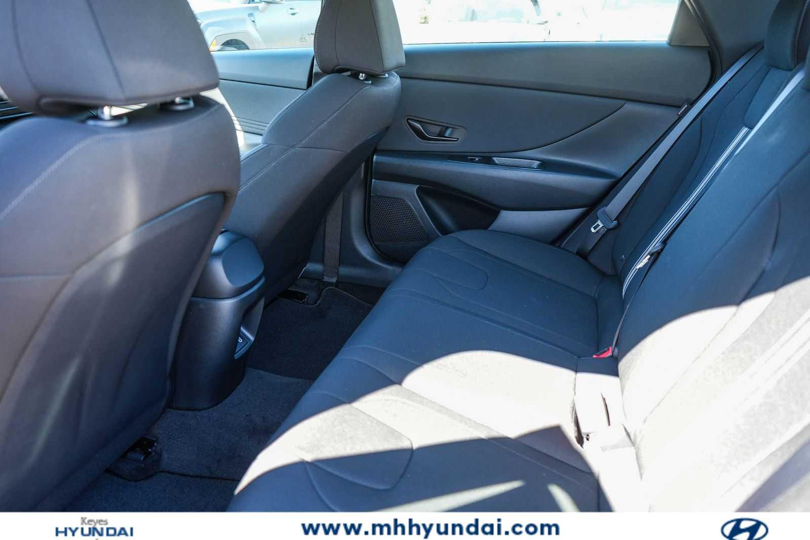 Thumbnail: 2025 Hyundai Elantra - 22