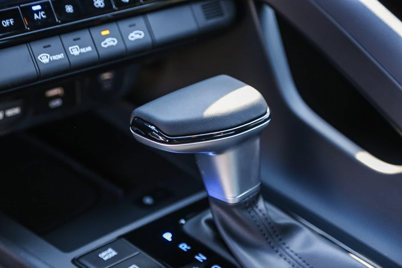 Thumbnail: 2025 Hyundai Elantra - 22