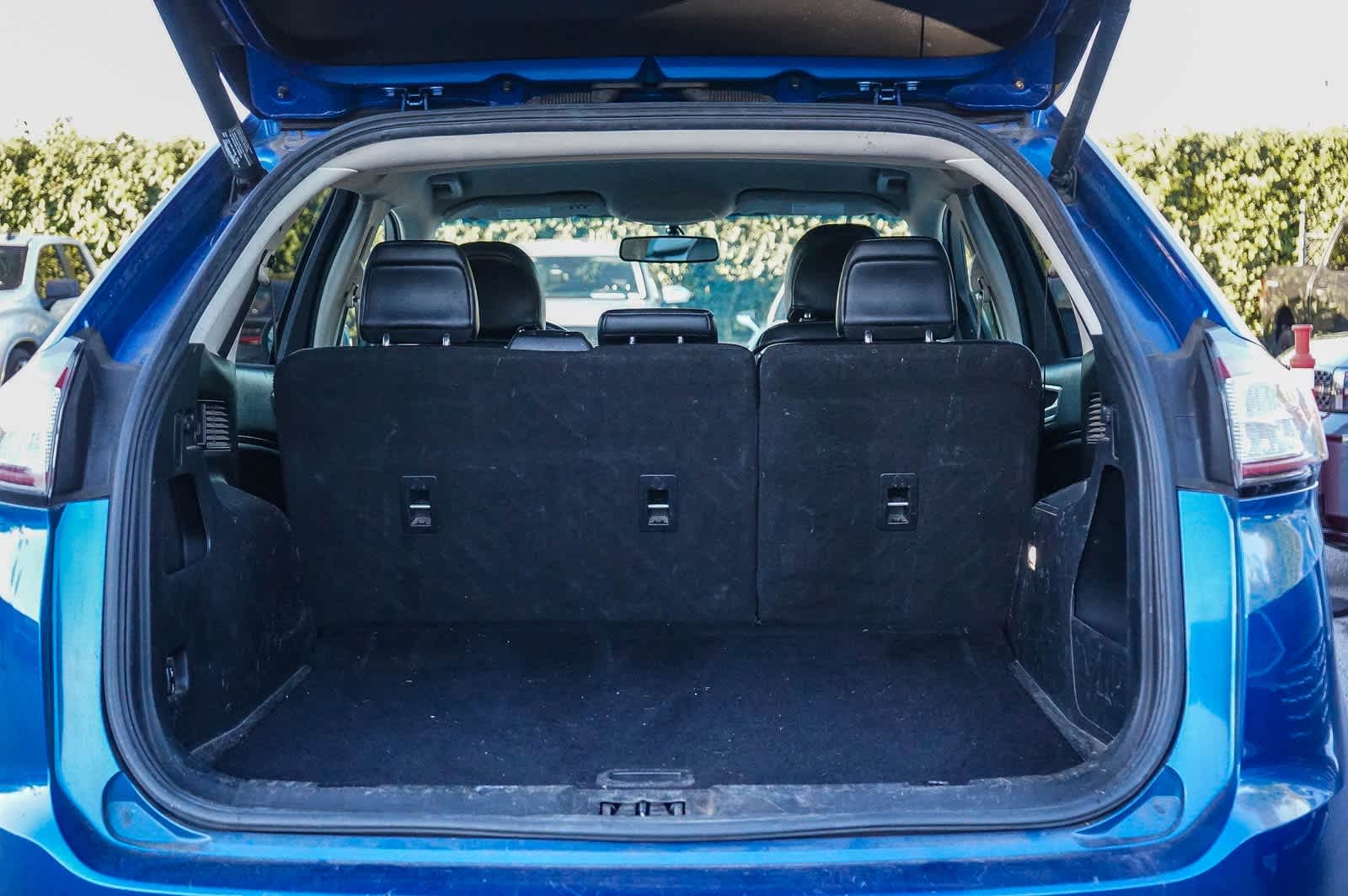 Thumbnail: 2018 Ford Edge - 26